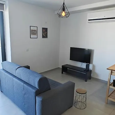 Townsend Flat 5 With Views Mellieha! By Homely * Mellieħa