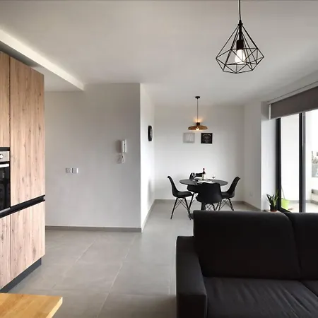 Townsend Flat 5 With Views Mellieha! By Homely