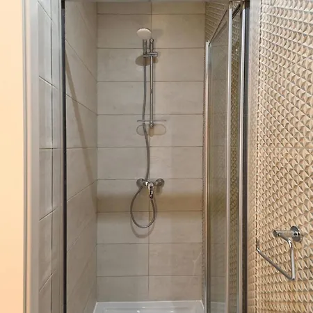 Townsend Flat 5 With Views Mellieha! By Homely المليحة