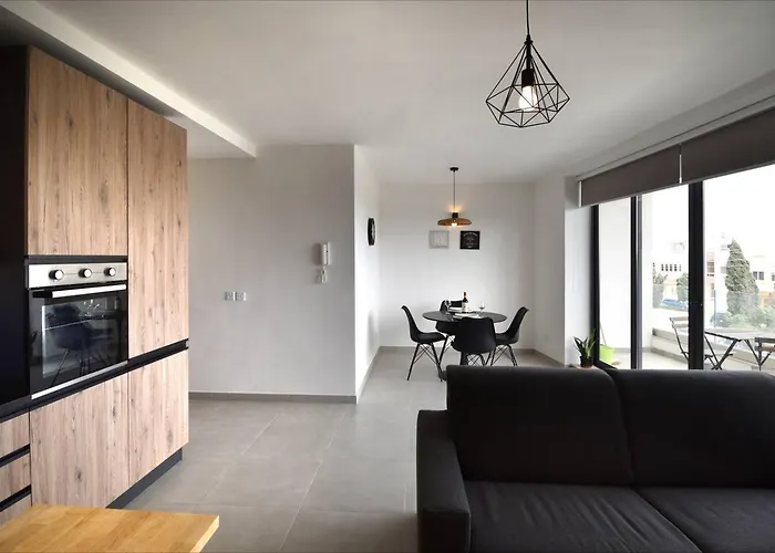 Townsend Flat 5 With Views Mellieha! By Homely