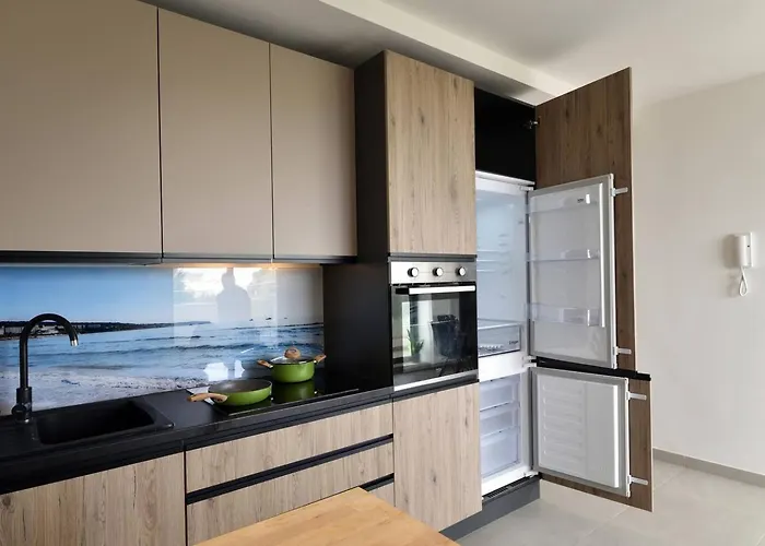 Townsend Flat 5 With Views Mellieha! By Homely *