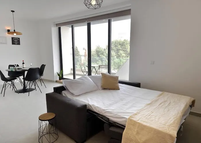 Townsend Flat 5 With Views Mellieha! By Homely *